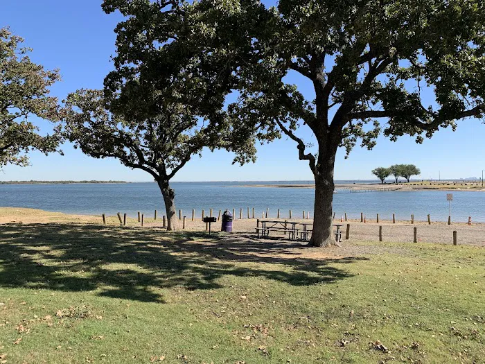 Lake Park Campground Picture 8