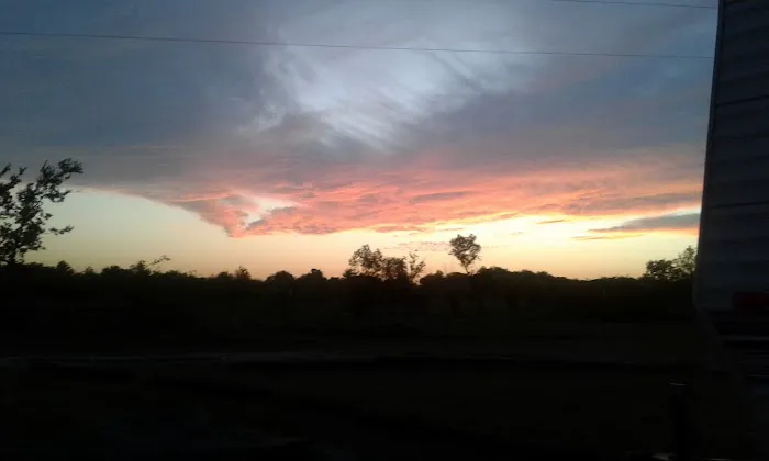 Lee's Country Campground Picture 2