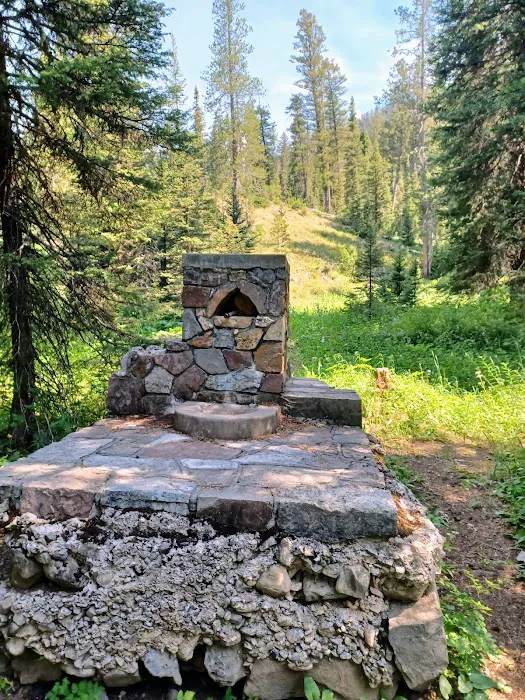 Cottonwood Lake Group Campground Picture 7