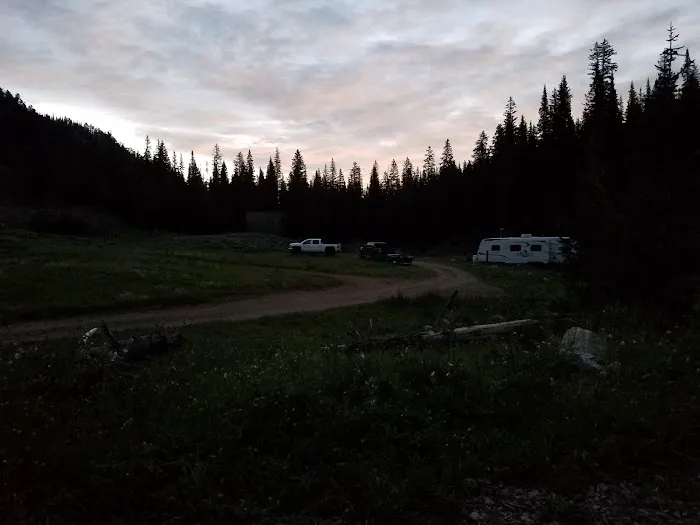 Middle Piney Lake Campground Picture 9