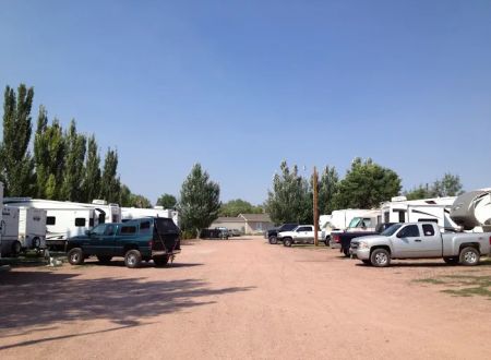 Lazy R Campground & Cabins