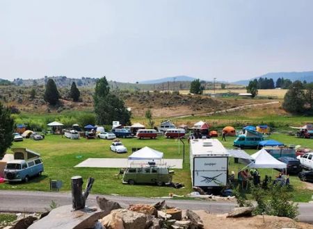 Lava Mobile Estates Campground