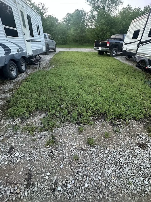 Creekside at Red River Rose RV Resort Picture 4