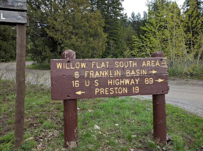 Willow Flat Campground Picture 6