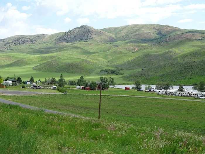 Devil Creek Reservoir Picture 2