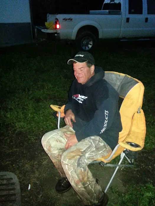 Whiskey Grove Campground Picture 3