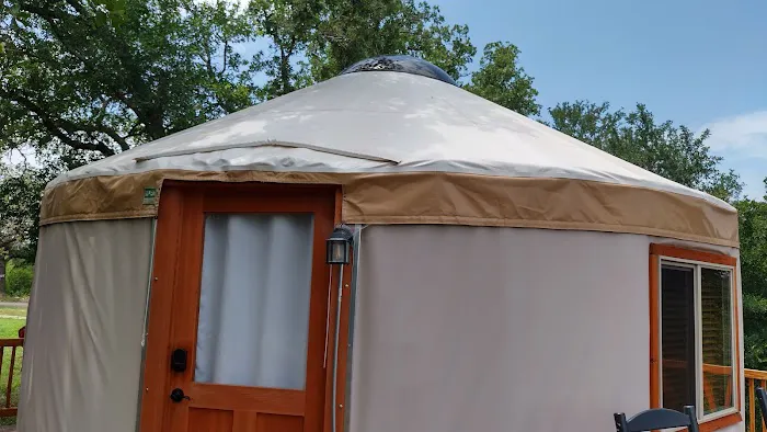 Cross Timbers Glamping Company Picture 3