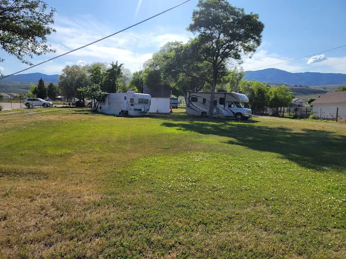 Fays RV Park Picture 3