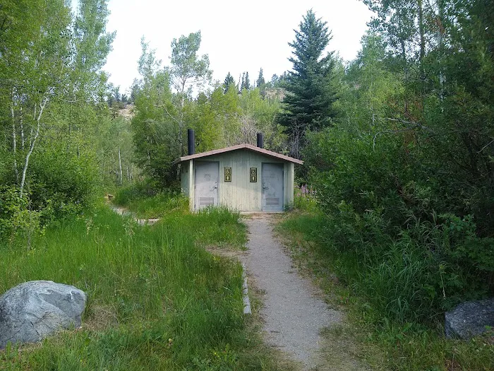 Half Moon Lake Campground Picture 4