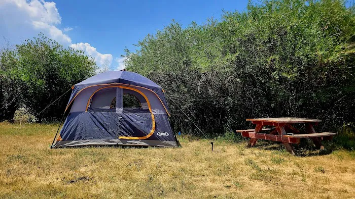 Pinedale Tent Dry Campground Picture 4