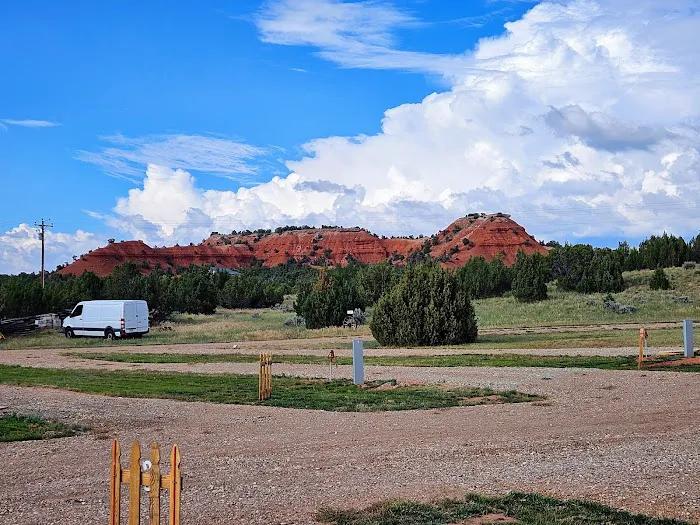 Hideyhole RV Campground Picture 2