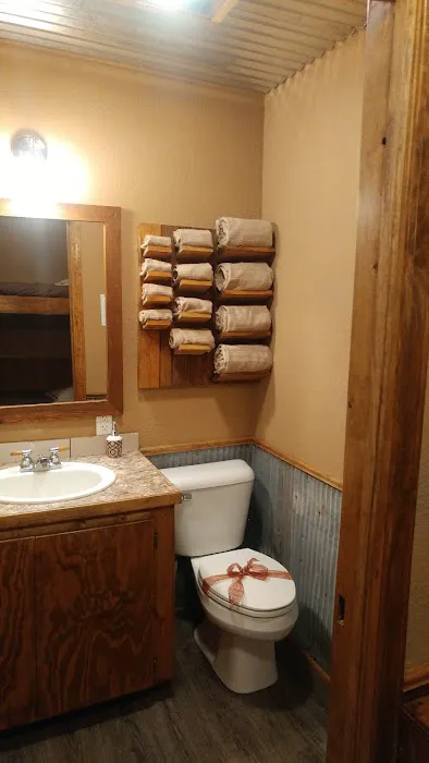 Cedar Ridge Hideaway Cabins & Rv Campground Picture 3