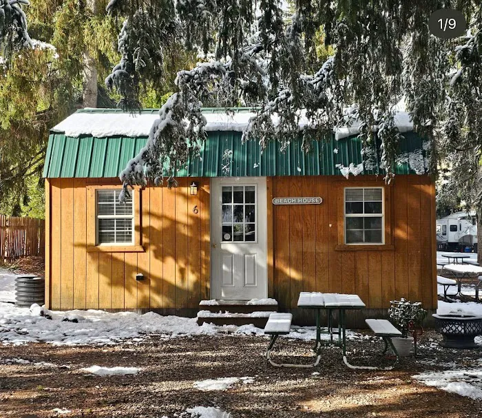 MANTUA WATERFRONT RV RESORT & CABINS Picture 3