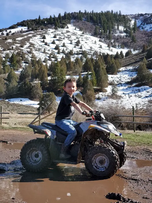 Blacksmith fork canyon river campground Picture 1