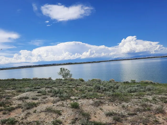 Pilot Butte Reservoir Campground Picture 2