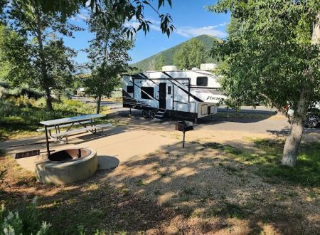 Hailstone Campground