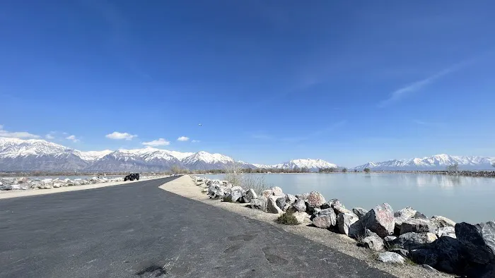 Lake Shore Campground Picture 7
