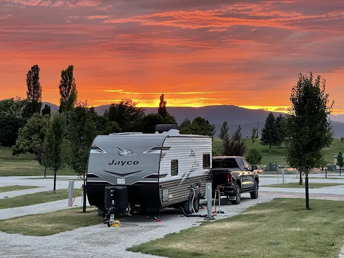 Gladstan RV Park Picture 1