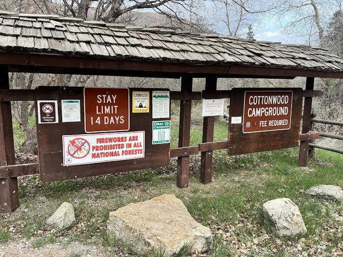 Cottonwood Campground Picture 2