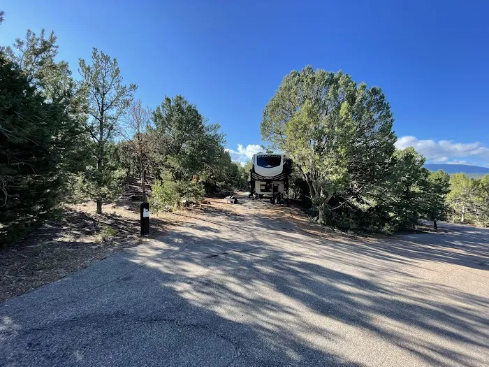 Mustang Ridge Campground Picture 3