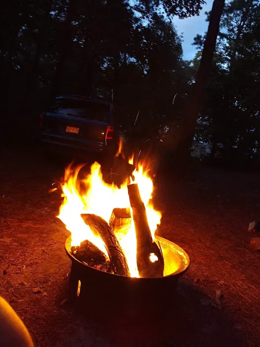 Pilgrim Lake Campgrounds Picture 6