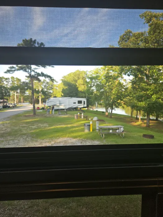 Pointes West Army Resort - Camping Area 2 Picture 10
