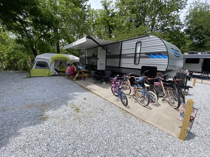 Riverbend RV Park-Campground and Cabins by Hickory Knob Farms Picture 1
