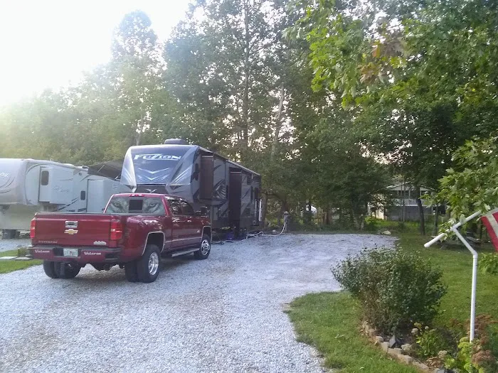Riverbend RV Park-Campground and Cabins by Hickory Knob Farms Picture 7