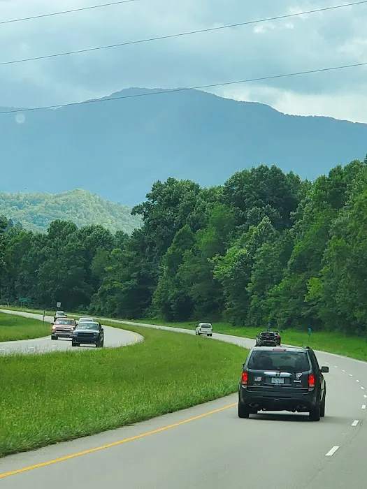 Great Smoky Mountain Camp and RV Park Picture 1