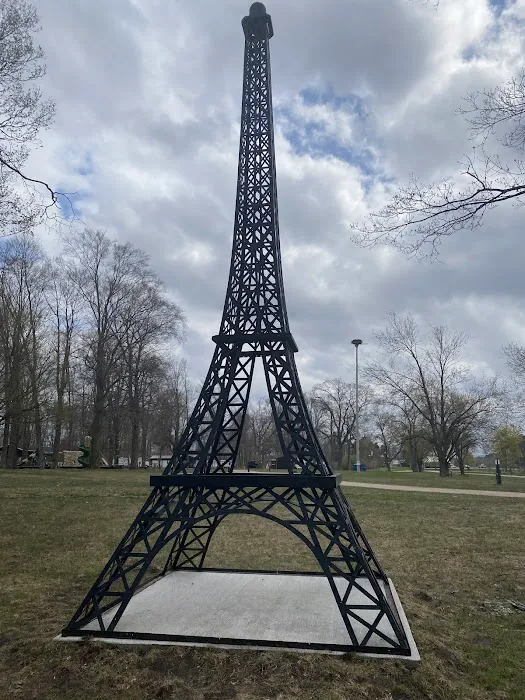 Paris Park Picture 4