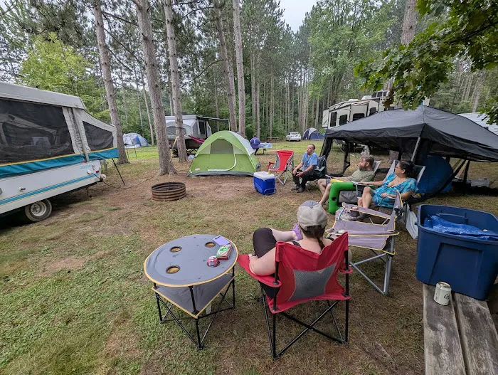 MUSKEGON RIVER CAMPGROUND Picture 1