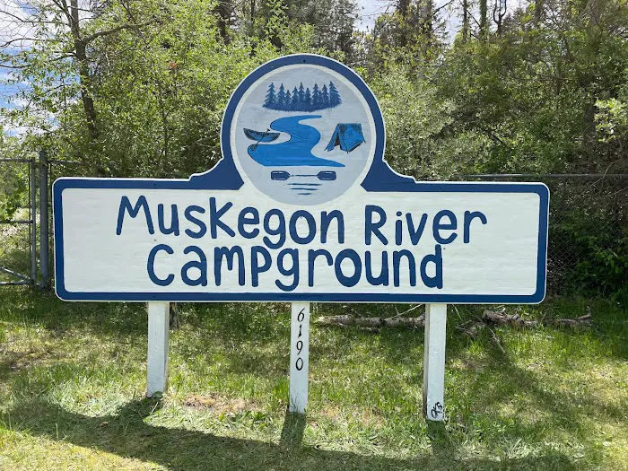 MUSKEGON RIVER CAMPGROUND Picture 3