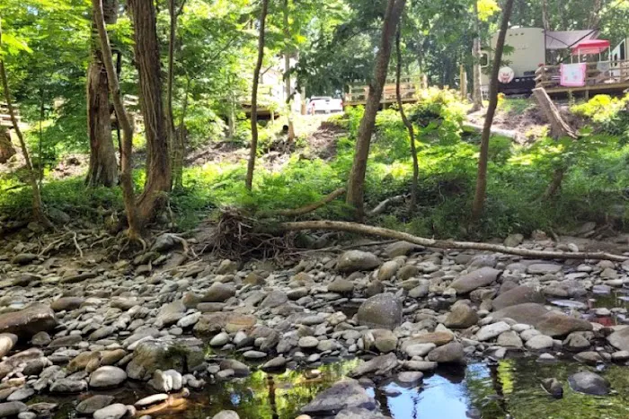 Vee Hollow Campground Picture 3