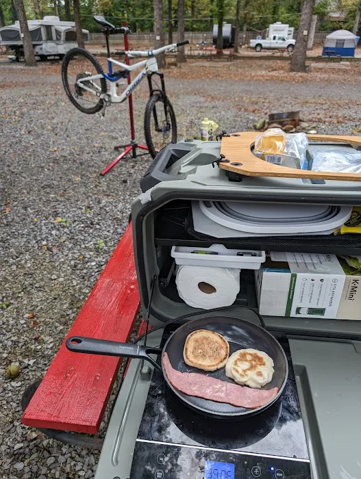 Vee Hollow Campground Picture 9