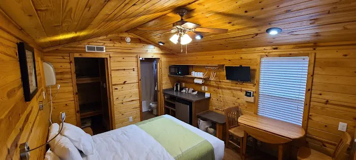 Townsend / Great Smokies KOA Holiday Picture 2