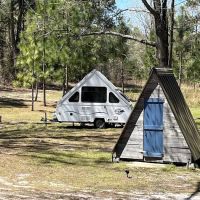 Hidden Creek Farm and Camping Pitch ico