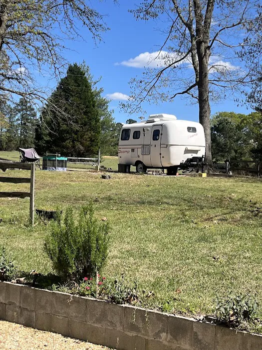 Hidden Creek Farm and Camping Pitch Picture 3