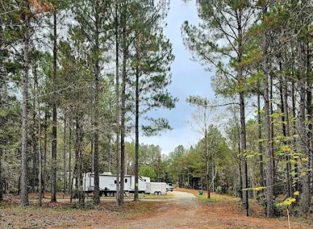 Trails 2 Paradise RV Park