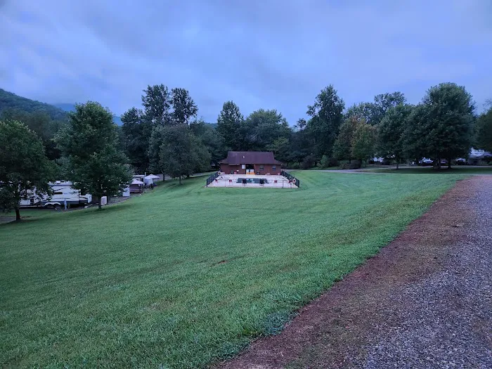River Bend Campground Picture 1