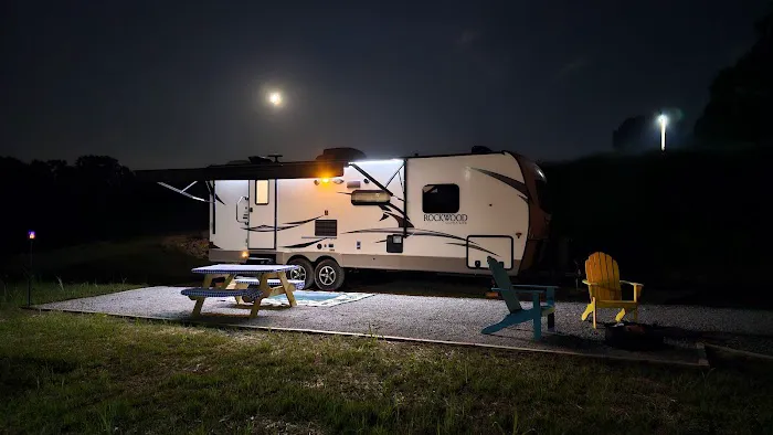 Do Drop In Campground at The Holler Picture 1
