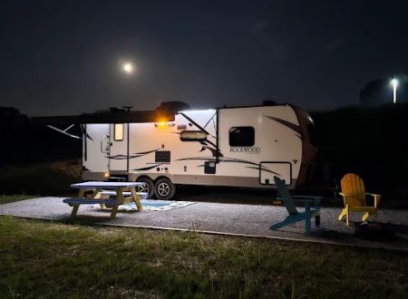 Do Drop In Campground at The Holler