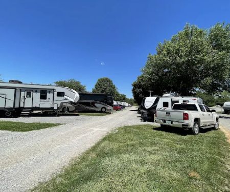 Dad's Bluegrass Campground