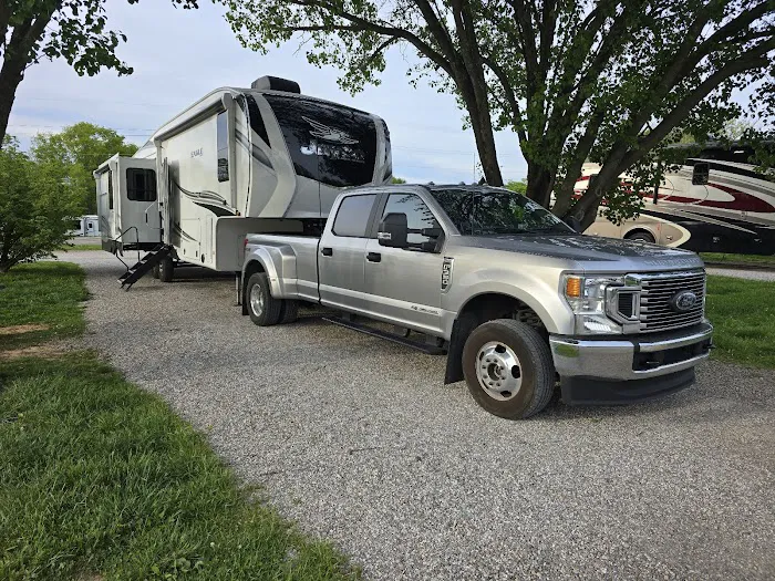 Dad's Bluegrass Campground Picture 4