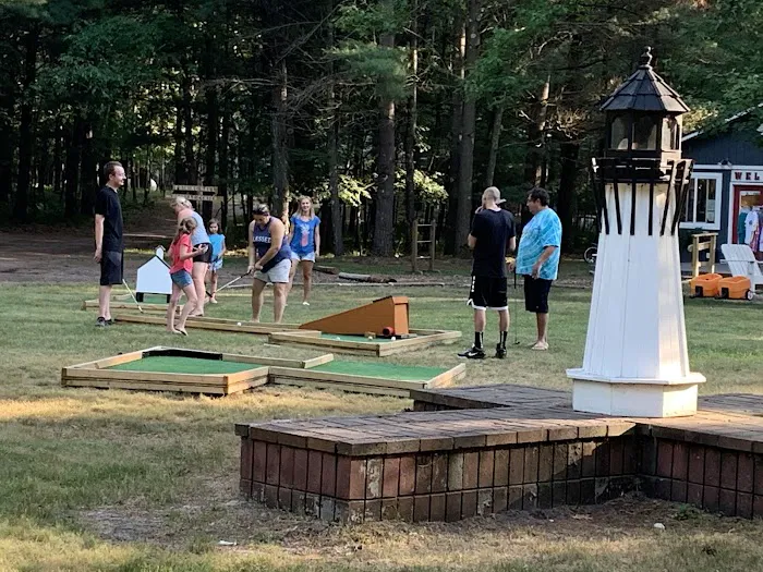 Lake Michigan Family Campground | Fairway to Heaven Disc Golf Course Picture 8