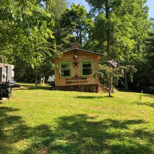 Hippie Hollow Campground Picture 2