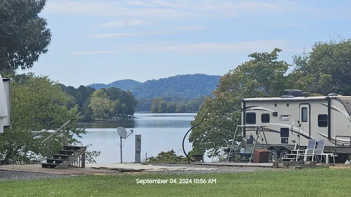 Rural Retreat Campground Picture 1