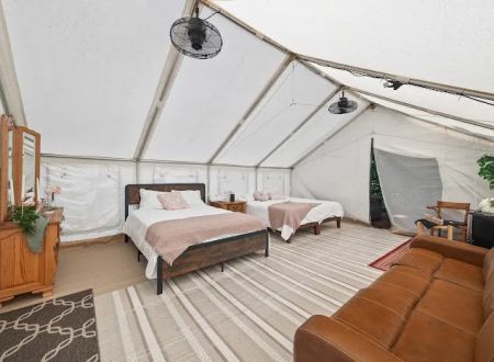 Tennessee Glamping Resort on Center Hill Lake