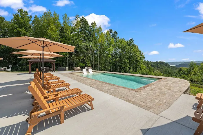 Tennessee Glamping Resort on Center Hill Lake Picture 6