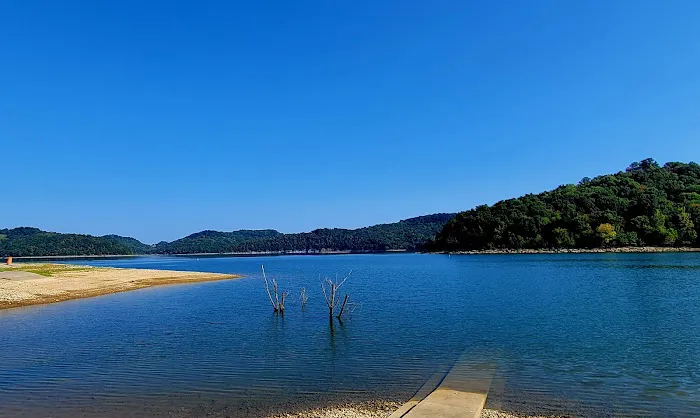 Floating Mill Park Picture 4