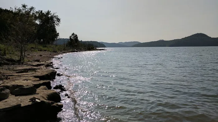 Floating Mill Park Picture 7